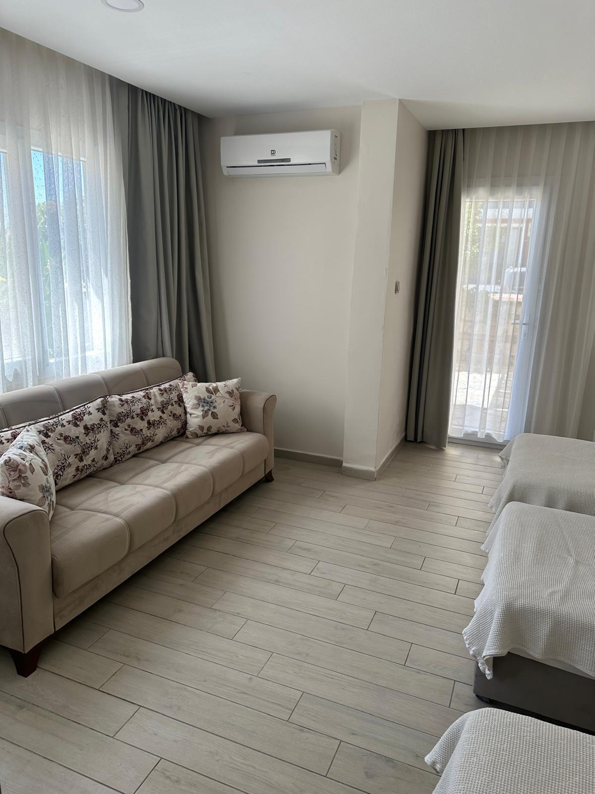 Garden Floor Family Room for 4